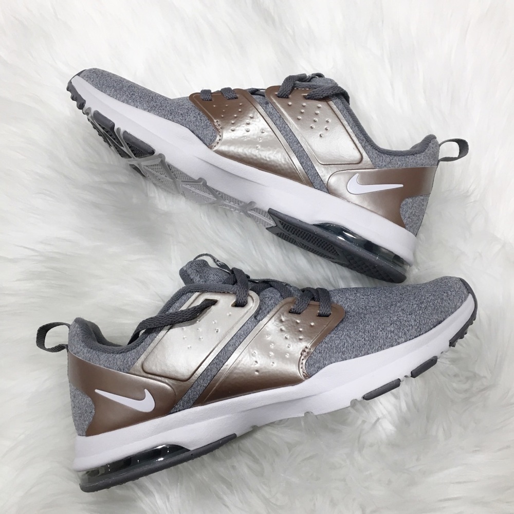 SOLD ON MERC.Nike women’s Air Bella Training shoes - Picture 3 of 8